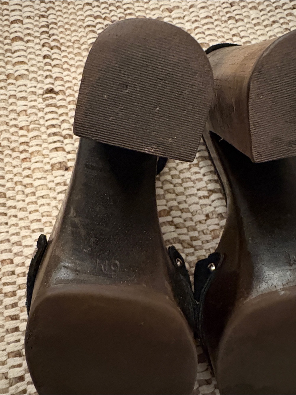 Steve Madden Black Suede Platform Block Heels 👠 ❤️🐻 - Picture 9 of 9
